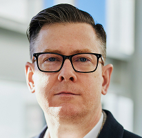암호화폐 거래 회사 경영진 CEO Alexander Hughes 초상화